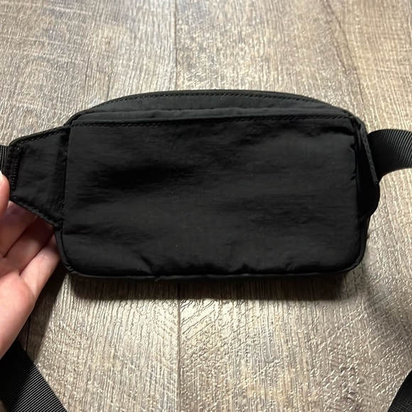 Like New Lululemon Mini Belt Bag - Picture 3 of 7
